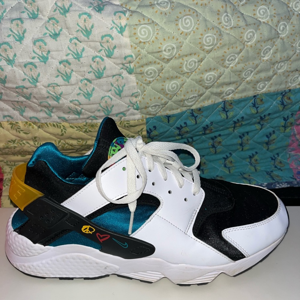 Nike Air Huarache. Peace, Love, & Swoosh